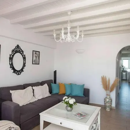 Elegant Traditional House In Mykonos Centre