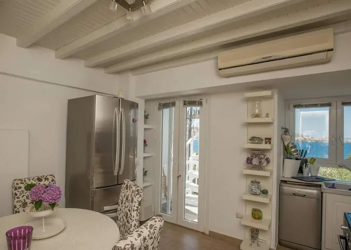 Elegant Traditional House In Mykonos Centre