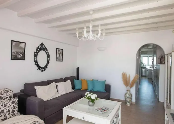 Elegant Traditional House In Mykonos Centre