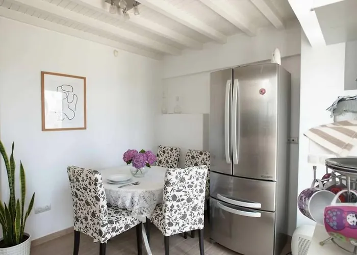 Elegant Traditional House In Mykonos Centre